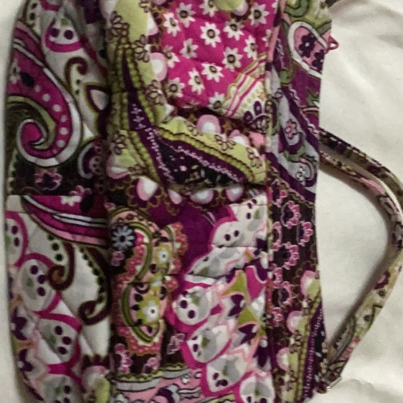 Vera Bradley Magenta and Pink Paisley  Very Berry  Crossbody Bag measures 9 x5 - Picture 2 of 5